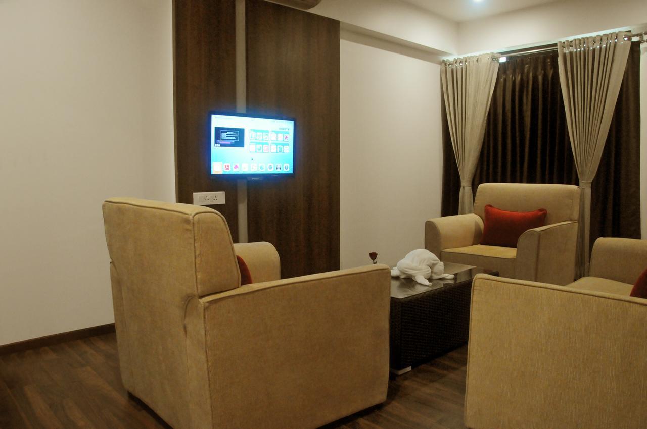 Hotel 3 Leaves Kolhapur Buitenkant foto