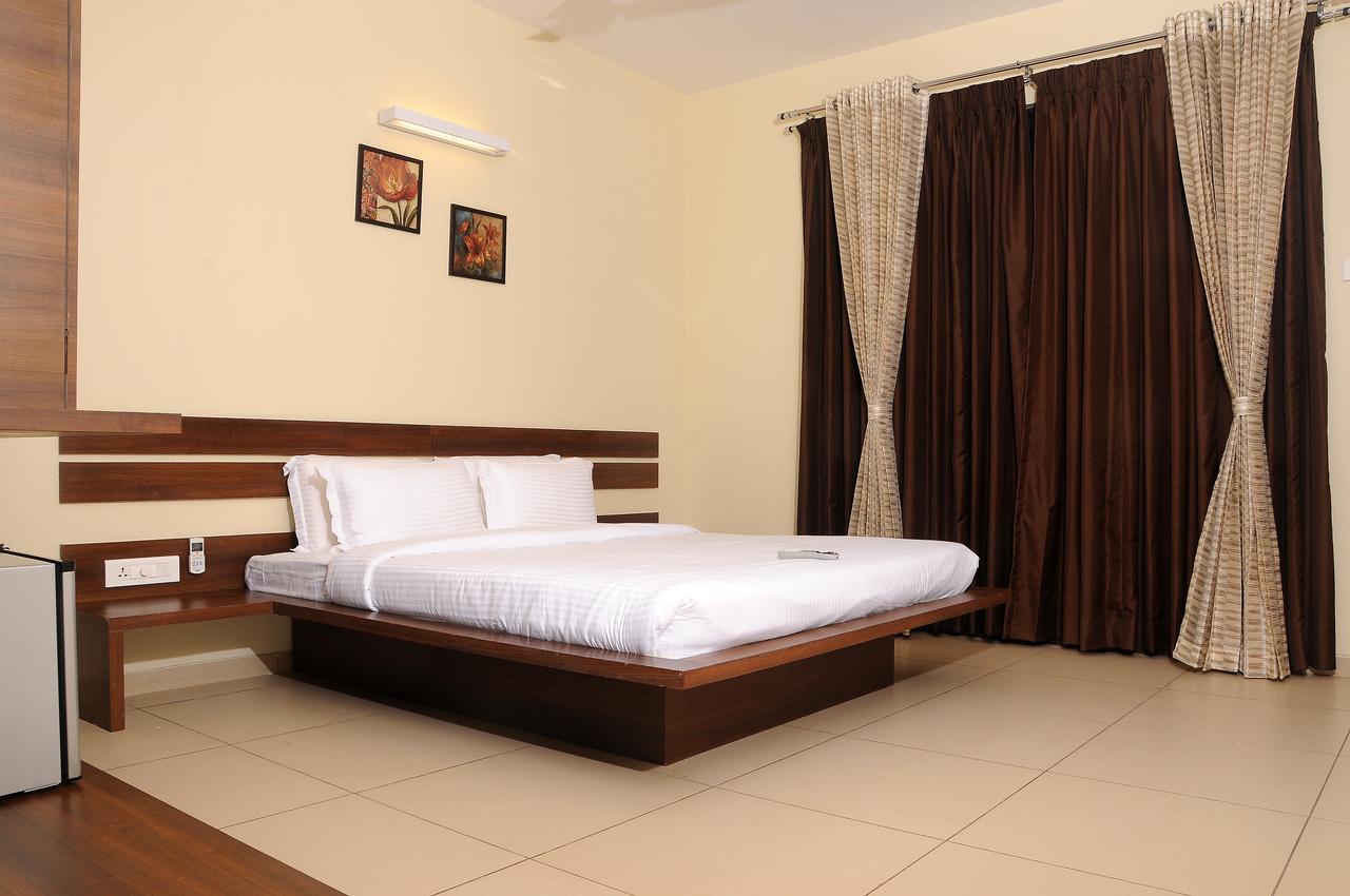 Hotel 3 Leaves Kolhapur Buitenkant foto